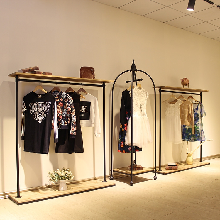 <b>長(zhǎng)時(shí)間不變色 服裝展示柜的那些秘密</b>